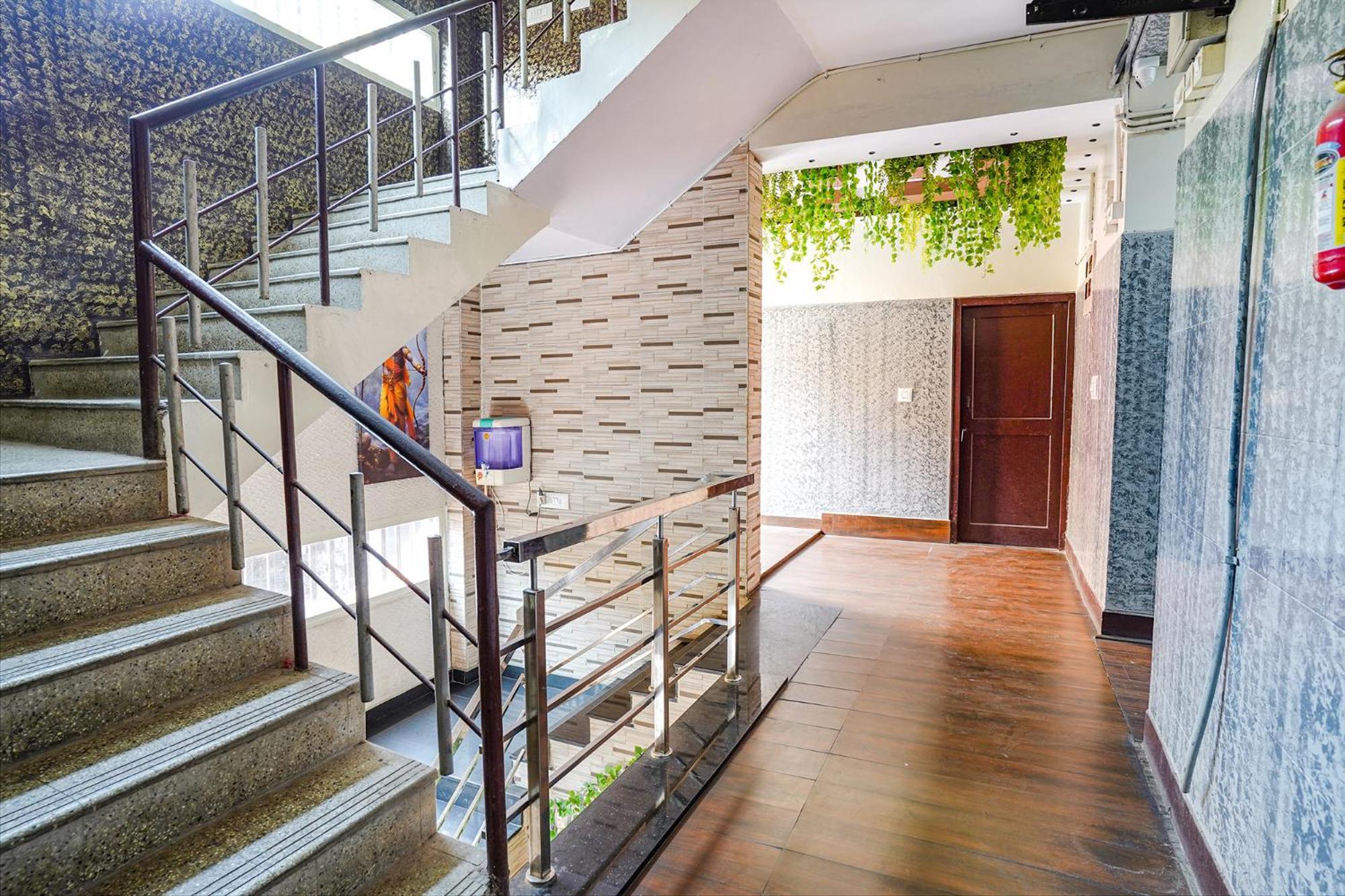 Fabexpress Pavithraa Edition - Nr Yeshwantpur Circle Bangalore Exterior photo